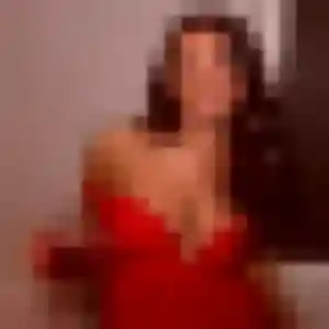 Djamilatou, femme de 31 ans propose plan cul à Petiville