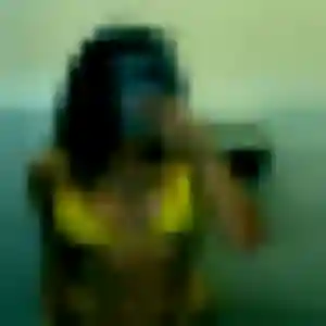Adélaïde, fille de 27 ans cherche plan cul à Petosse