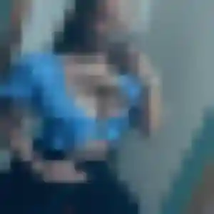 Rejoins Adja, 28 ans à Peumerit en t'inscrivant