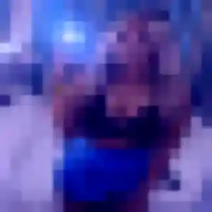 Salma, 28 ans, disponible à Peyrat-le-Château pour un plan cul