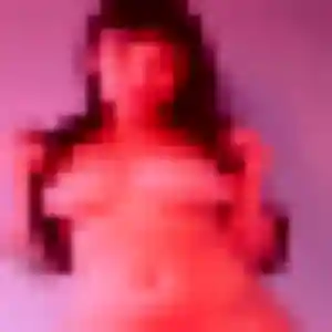 Rejoins Ngozi, 26 ans à Peyrieu gratuitement