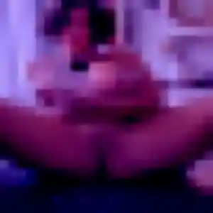 Axelle (44 ans) à Peyrolles-en-Provence cherche un plan cul ce soir