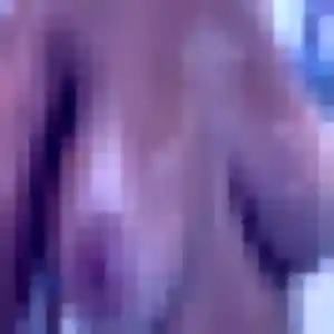 Rejoins Rébecca, 23 ans à Pézilla-la-Rivière gratuitement