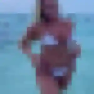 Mariam, 22 ans, connectée à Pigny pour une rencontre coquine