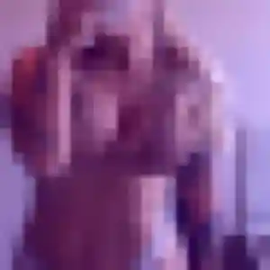Contacte Nkechi, 32 ans à Pinet en privé