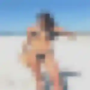 Photo de Djénéba à Plainfaing (44 ans) - plan cul gratuit