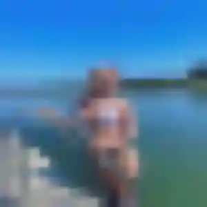 Rencontre Francine, 28 ans à Plouégat-Guérand en privé