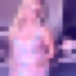 Découvre Rebecca, 35 ans à Plouezoc'h en privé