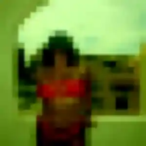 Dalila, 38 ans, en ligne à Plougonven pour un plan cul