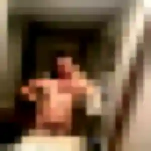 Photo de Valentine à Plouguerneau (23 ans) - plan cul gratuit
