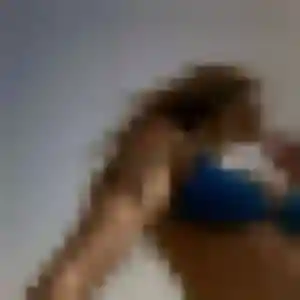 Aida, femme de 36 ans cherche plan cul à Plounéventer