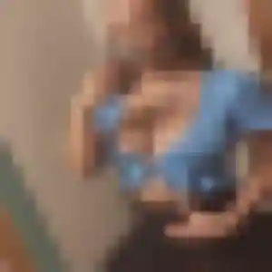 Rejoins Adja, 34 ans à Pont-de-Salars en privé
