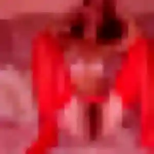 Charmante Maëva, 33 ans à Pont-Melvez - voir sa photo