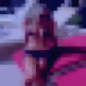 Esi, 27 ans, cherche un plan cul à Port-Louis