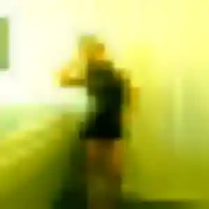 Olive de Poule-les-Écharmeaux, 26 ans - plan cul discret