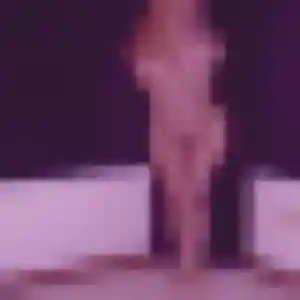 Awa, 29 ans, connectée à Pruniers-en-Sologne pour une rencontre coquine