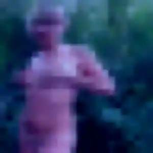 plan cul à Puget-sur-Argens : profil de Fama, 26 ans - sans engagement