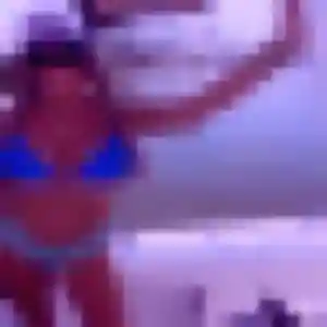 Photo de Adja à Quettreville-sur-Sienne (33 ans) - plan cul discret
