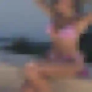 Suzanne, fille de 27 ans propose plan cul à Quettreville-sur-Sienne