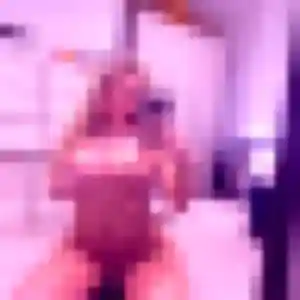 Issa, 38 ans, connectée à Reignac pour une rencontre coquine