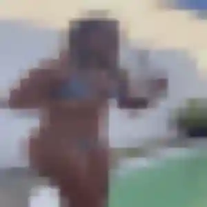 Bola, 32 ans, disponible à Richebourg pour une rencontre coquine