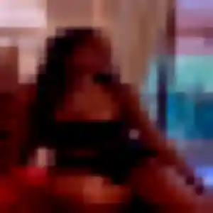 Tatu, 26 ans, connectée à Rodès pour une rencontre coquine