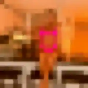 Abena, 45 ans, disponible à Rosnoën pour un plan cul