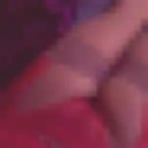 Fama, 23 ans, connectée à Sablons pour une rencontre coquine