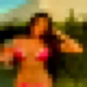 Farida, 36 ans, disponible à Saint-Amand-Villages pour un plan cul