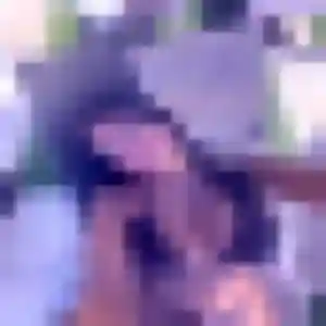 Hawa, 25 ans, en ligne à Saint-André pour une rencontre coquine