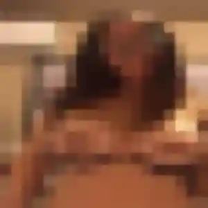 Abiodun, 40 ans, en ligne à Saint-Aubert pour une rencontre coquine