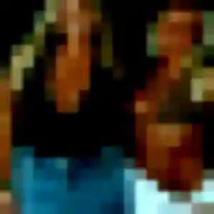 Charmante Ngoné, 36 ans à Saint-Benoît-sur-Loire - la contacter