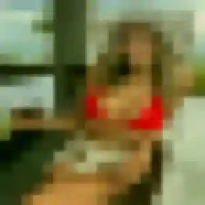 Nyambura, 37 ans, connectée à Saint-Brisson-sur-Loire pour une rencontre coquine