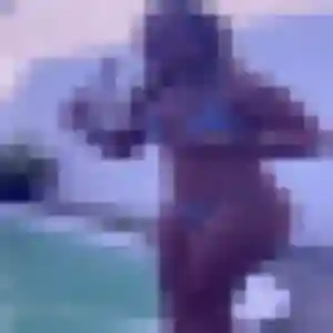 Photo privée de Kelly, 42 ans à Saint-Cyr-sur-Loire - plan discret