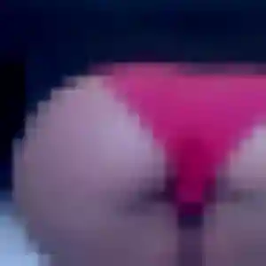 Photo exclusive de Élise, 33 ans à Saint-Denis-de-Cabanne - rencontre coquine
