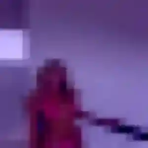 Rencontre Oumou, 26 ans à Saint-Denis-de-Cabanne en privé