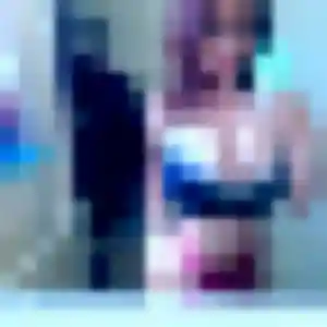 Jolie Ebele, 27 ans à Saint-Éliph - la contacter