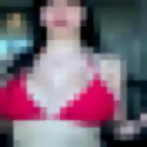 Louisette, 30 ans, connectée à Saint-Erme-Outre-et-Ramecourt pour une rencontre coquine