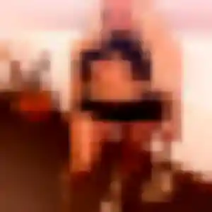 Photo exclusive de Efua, 36 ans à Saint-Étienne-de-Brillouet - plan discret