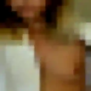 Evelyne, 31 ans, dispo pour plan cul à Saint-Étienne-Lardeyrol