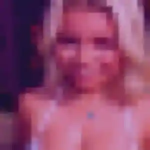 Belle Delphine, 30 ans à Saint-Gence - voir sa photo