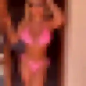 Gnilane, fille de 39 ans propose plan cul à Saint-Georges-de-Noisné