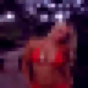 Découvre Ursula, 41 ans à Saint-Georges-sur-Loire gratuitement