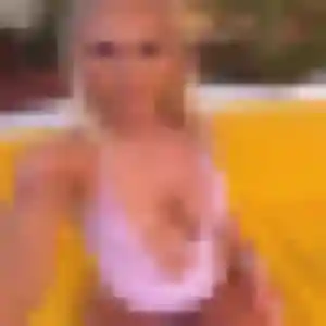 Photo privée de Mumbi, 37 ans à Saint-Germain-d'Esteuil - plan discret
