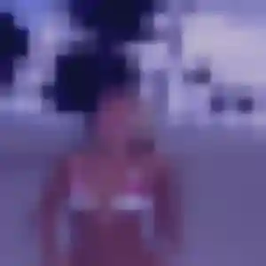 Codou (33 ans) à Saint-Germain-des-Bois attend une rencontre ce soir