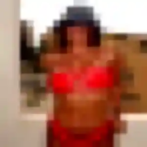 Photo privée de Merveille, 28 ans à Saint-Gervais - rencontre sans lendemain