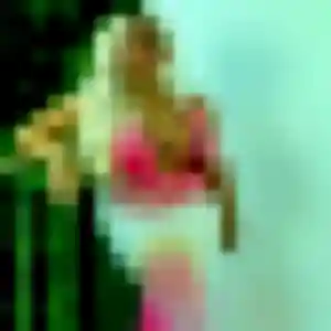 Élise, 37 ans, disponible à Saint-Jans-Cappel pour une rencontre coquine