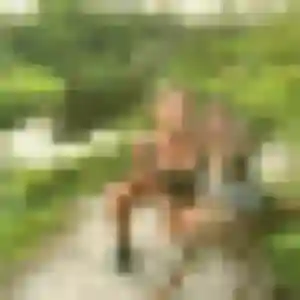 Photo exclusive de Afi, 32 ans à Saint-Jean-d'Angle - plan discret