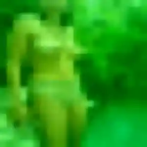 Découvre Ronke, 22 ans à Saint-Jean-de-Thurigneux en privé