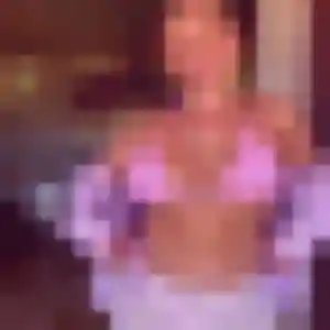 Capucine de Saint-Jean-le-Vieux, 34 ans - plan cul discret
